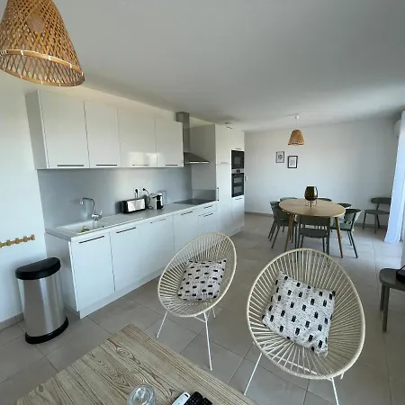 Marina Di Bravone *