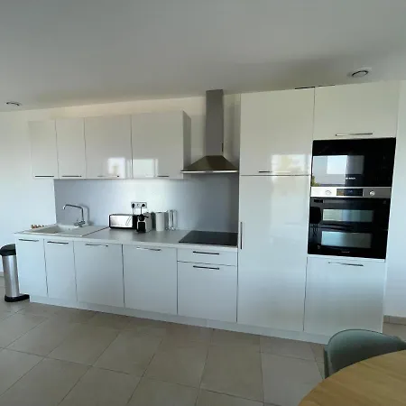 Marina Di Bravone Apartment Linguizzetta
