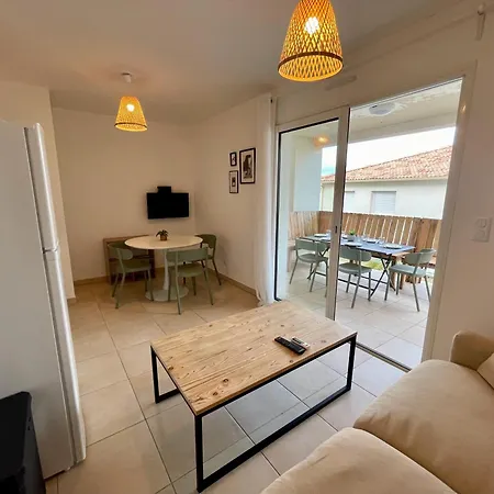 Marina Di Bravone Apartman *